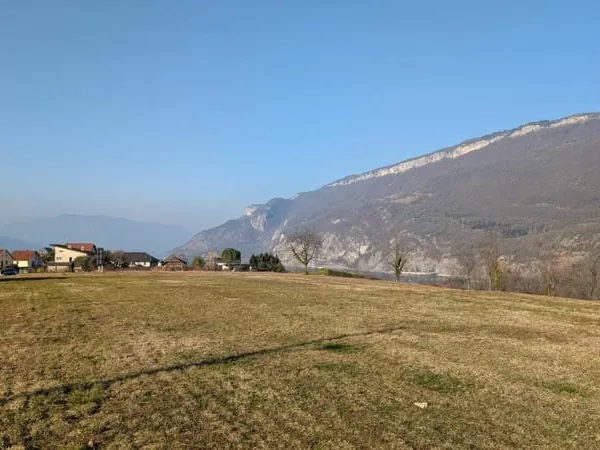 Terrain de 648 m² - BRISON SAINT INNOCENT
