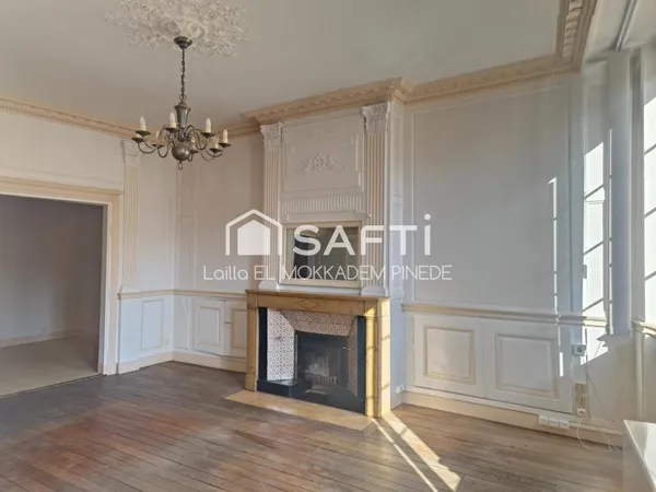 Appartement lumineux à Nantua, 2€ étage - Vue dominante sur l'ABBATIALE St-Michel