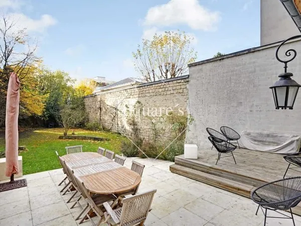 Maison et villa de prestige Vente Levallois-Perret 11p 260m² 1700000€