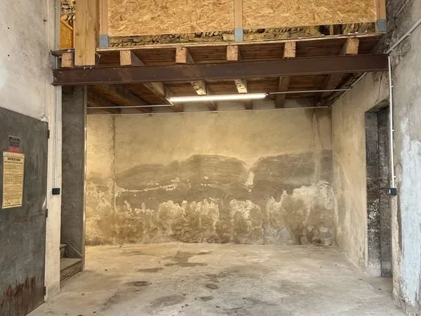 Local d’activité et entrepôt Vente Bourg-en-Bresse 2p 120m² 790€