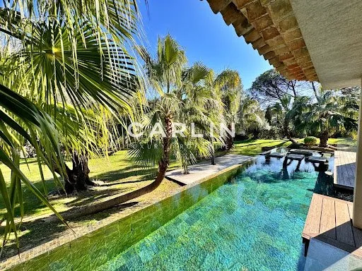Villa 7 pièces 350 m²