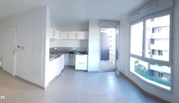 STUDIO Meublé + balcon