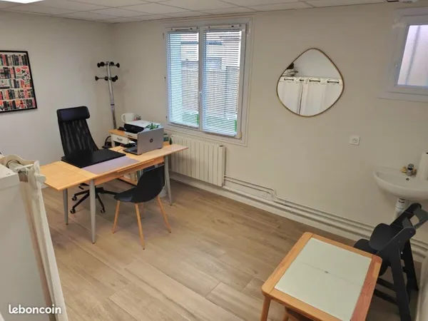 Bureau non meublé à louer centre de PORNIC