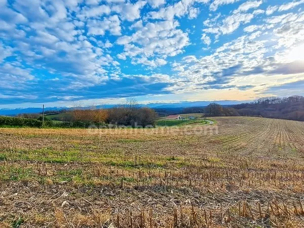 Proche de SAUVETERRE DE BEARN