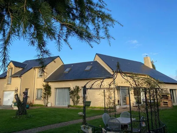 Maison 7 pièces 210 m²