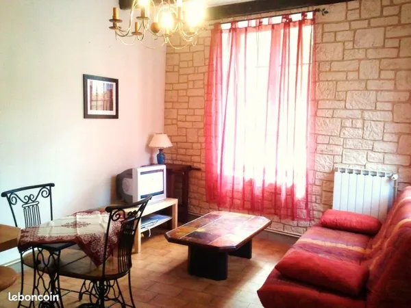 Maison 2 chambres centre-village