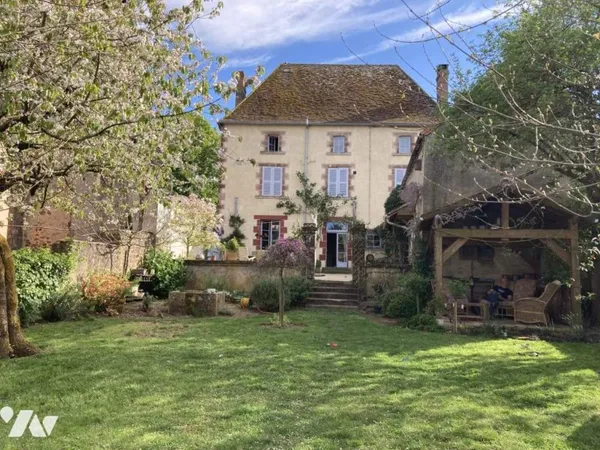Maison 12 pièces 307 m²