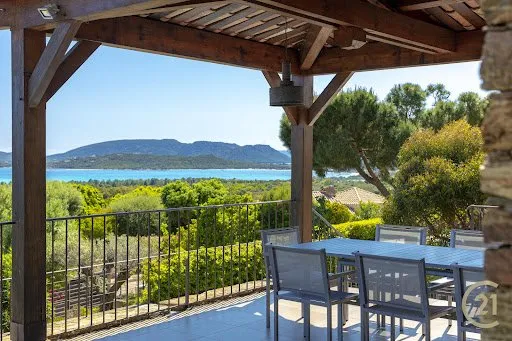Villa 5 pièces 146 m²