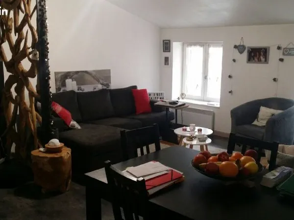 Appartement T3 centre village