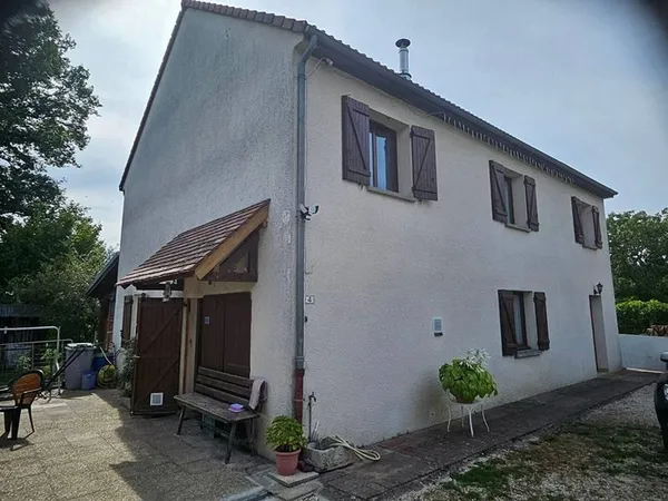 Maison 9 pièces 148 m²