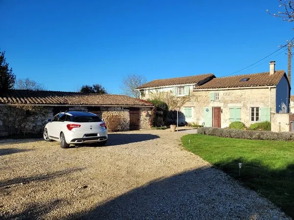 Maison 9 pièces 228 m²