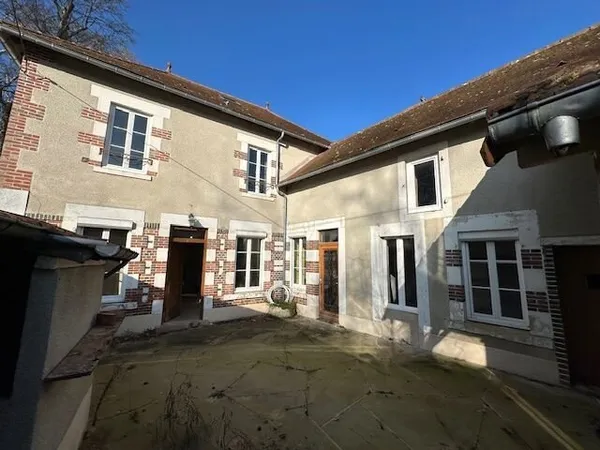 Maison de village 195 m²