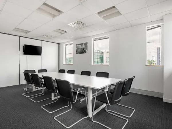 Réservez un espace de bureau ouvert pour les entreprises de toutes tailles à Rungis Orly Rungis