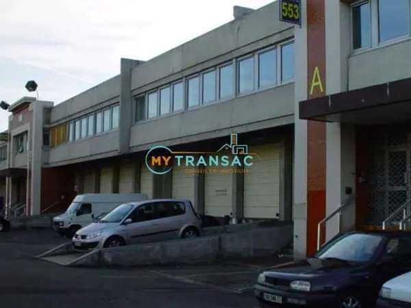 A louer SAINT OUEN 1240m² avec Quai