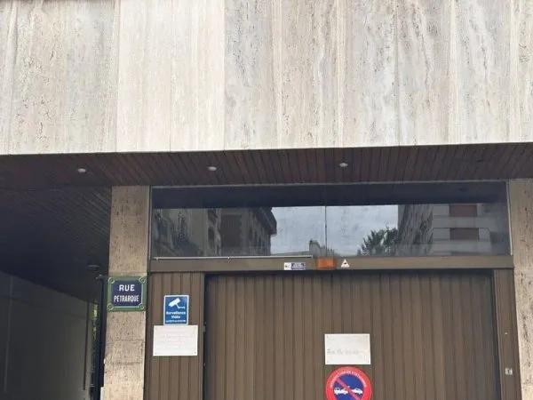 Parking 14 m²