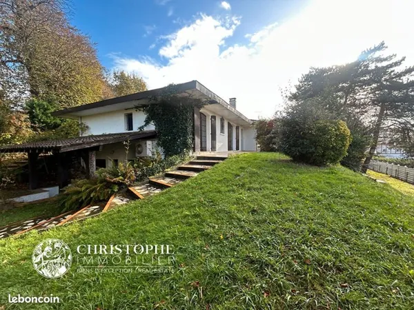 Maison 5 pièces 190 m²