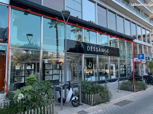 LOCAL COMMERCIAL 315 m² NICE
