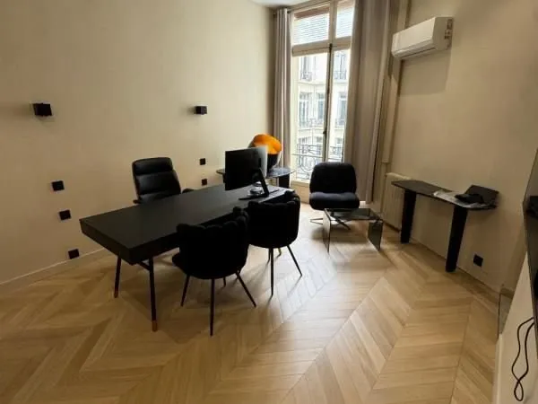 Bureau 26 m²