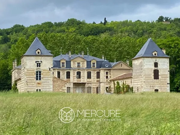 CHÂTEAU XVIIIEME À RESTAURER - CLAIRAC (47)