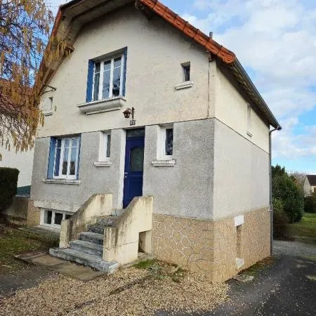 BOURGES MAISON 105M² 4 CHAMBRES GARAGES JARDIN