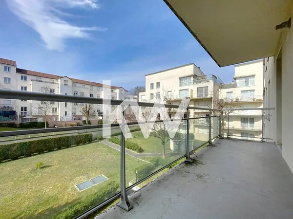 A VENDRE : APPARTEMENT PROCHE CENTRE-VILLE AVEC GARAGE DOUBLE