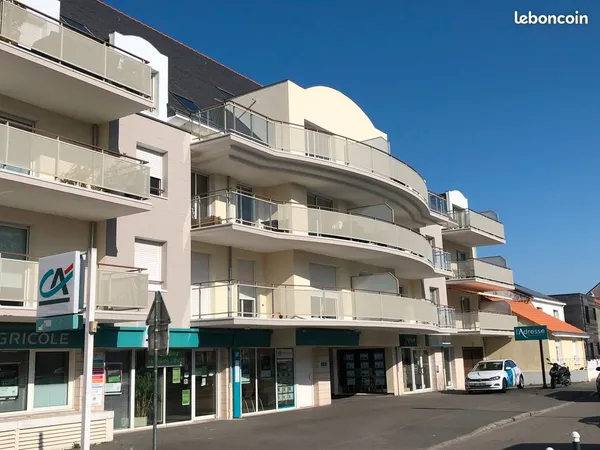 A LOUER STUDIO ORVAULT Petit Chantilly