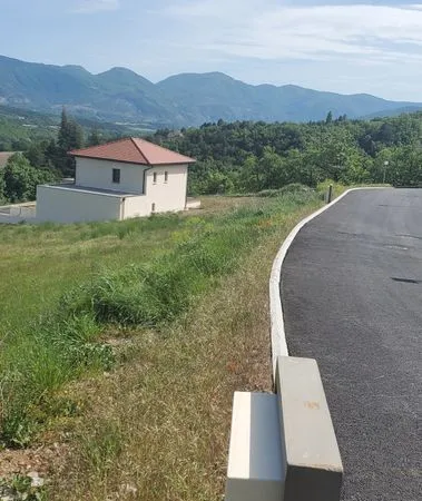 Terrain neffes