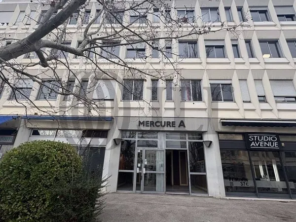 Bureaux 255 m²
