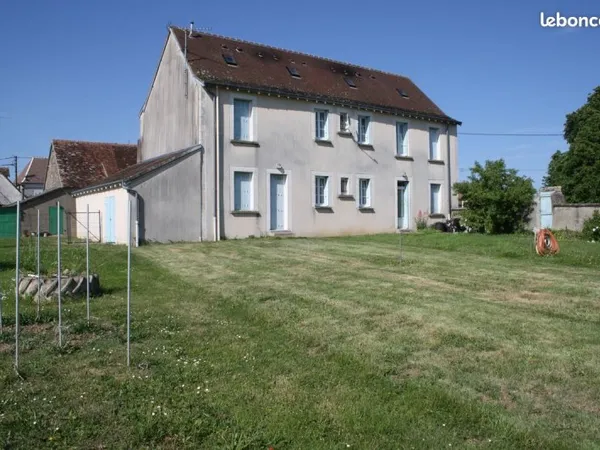 A louer à Nuret le Ferron