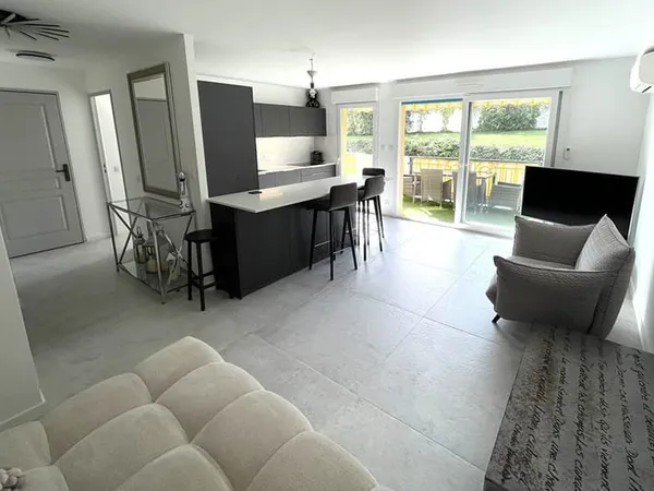 Appartement Saint Laurent Du Var 2 pièce(s) 43 m2
