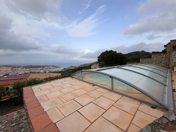 À vendre à Port-Vendres : villa vue mer avec terrasse 6 pièces