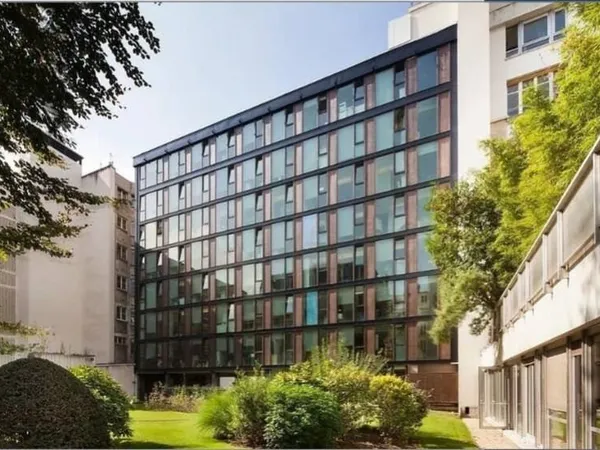 Bureaux 354 m²