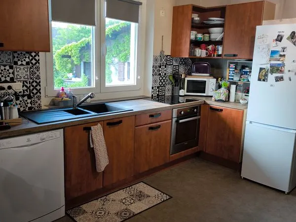 Vend grosse Maison avec 4 appartements