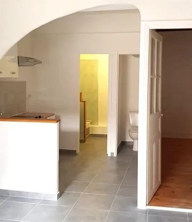 F2 meublé centre-ville Béziers. Idéal jeune couple ou étudiant