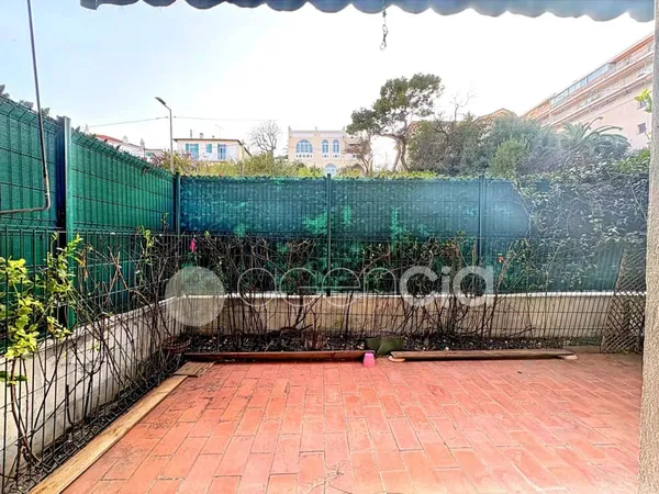 Appartement Antibes, stade Foch