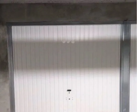 Box Garage Parking sécurisé individuel