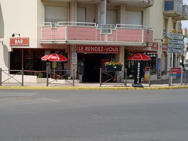 Local commercial à vendre à PUY-GUILLAUME (63)