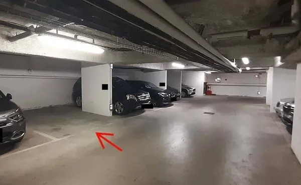 Parking 13 m²