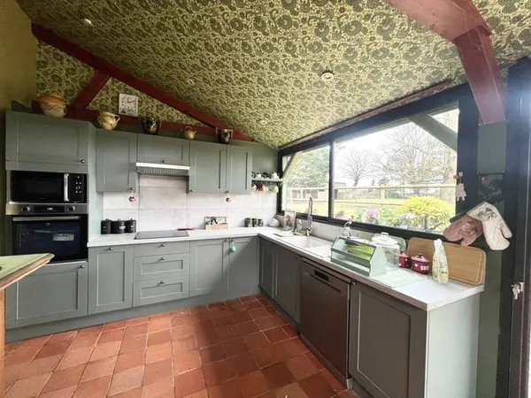 Maison 9 pièces 226 m²