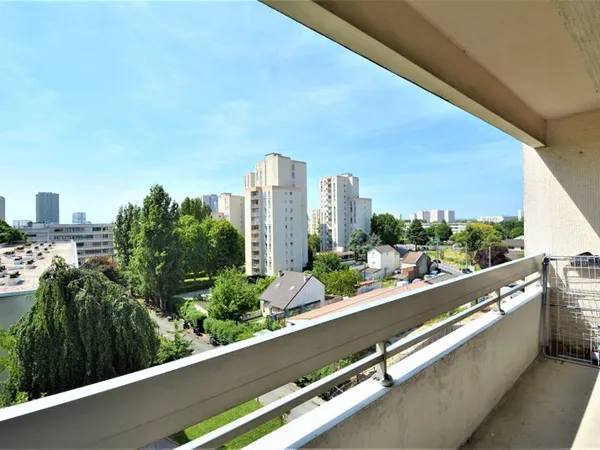 Appartement T2 avec balcon filant