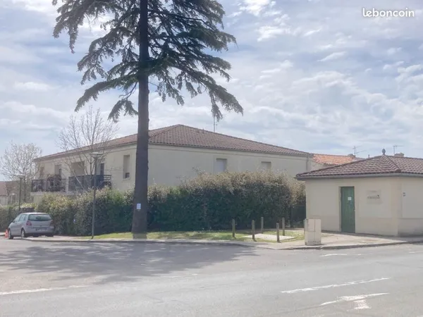 Fargues St Hilaire - Res 2012 - Beau T3 Fonctionnel avec 2Ch + Terrasse + Jardin + 2 Parkings
