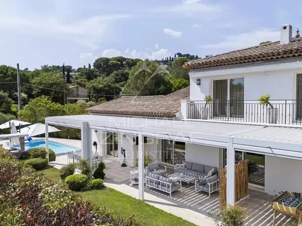 Villa 4 chambres dont 3 suites avec piscine à Mougins