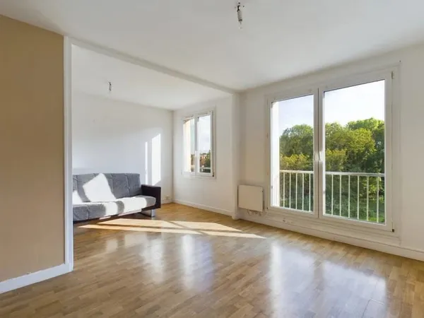Valentin appartement 3 chambres 3e et dernier étage