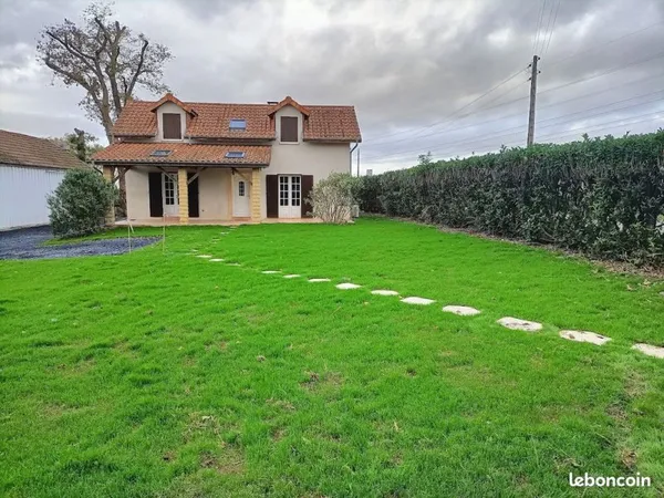 Maison 114 m² 1540 le m² avec hangar dépendance et photovoltaïque plus terrain 7629 m²