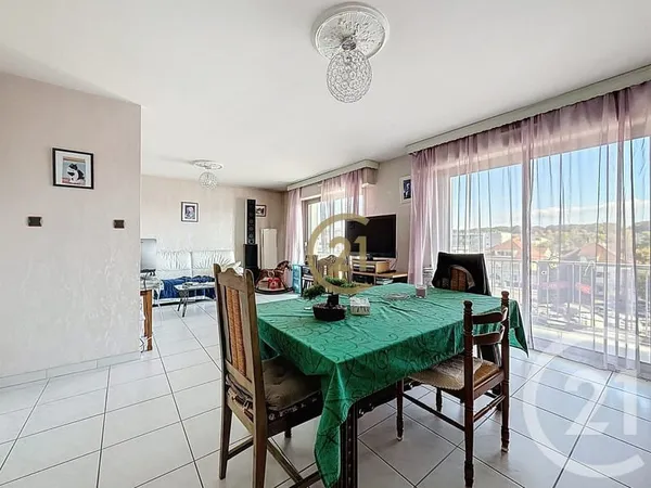 Appartement 4 pièces 90 m²