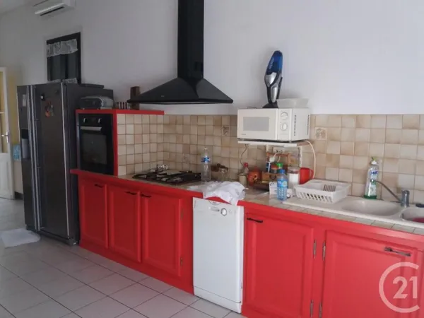 Maison Location Lesparre-Médoc 4p 97m² 960€