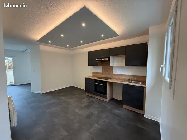 Appartement Location Luc-la-Primaube 2p 40m² 580€
