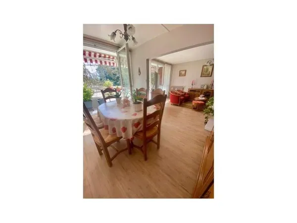 Appartement 4 pièces 92 m²