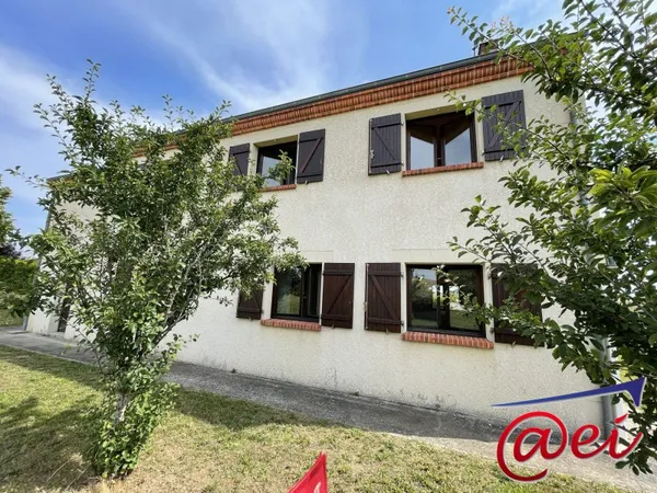 Superbe maison type 8 sur 1700 m² de terrain