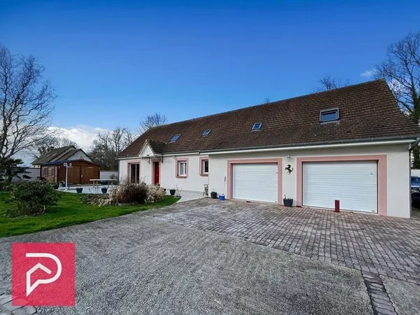 Maison 8 pièces 180 m²